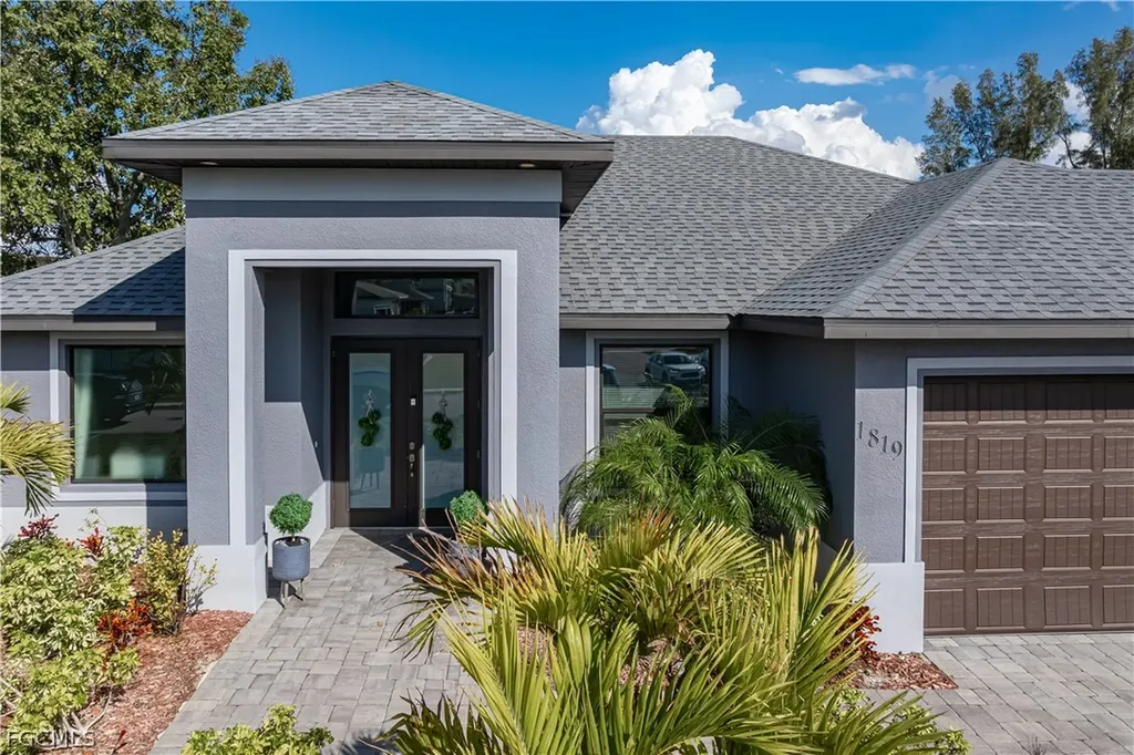 1819 SW 6th Avenue Cape Coral FL 33991