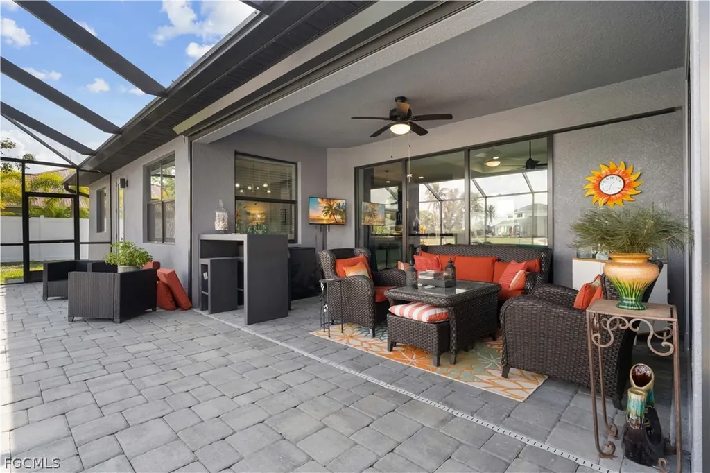1819 SW 6th Avenue Cape Coral FL 33991