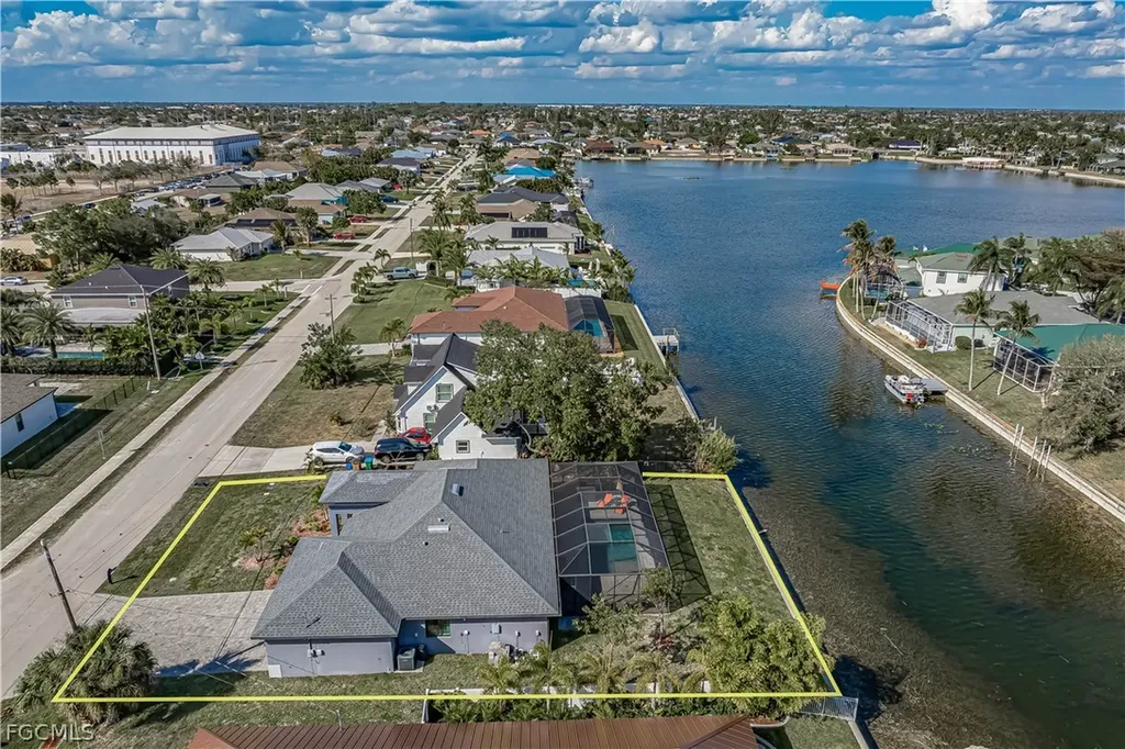 1819 SW 6th Avenue Cape Coral FL 33991