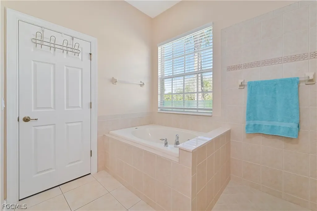 5582 Whispering Willow Way Fort Myers FL 33908
