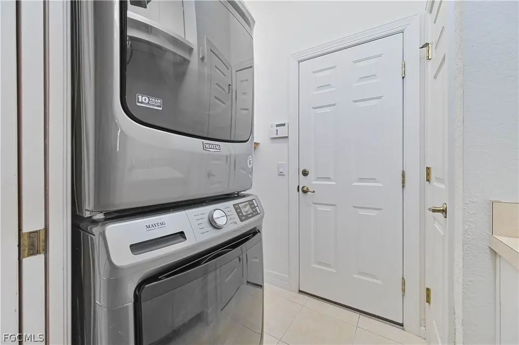 5582 Whispering Willow Way Fort Myers FL 33908