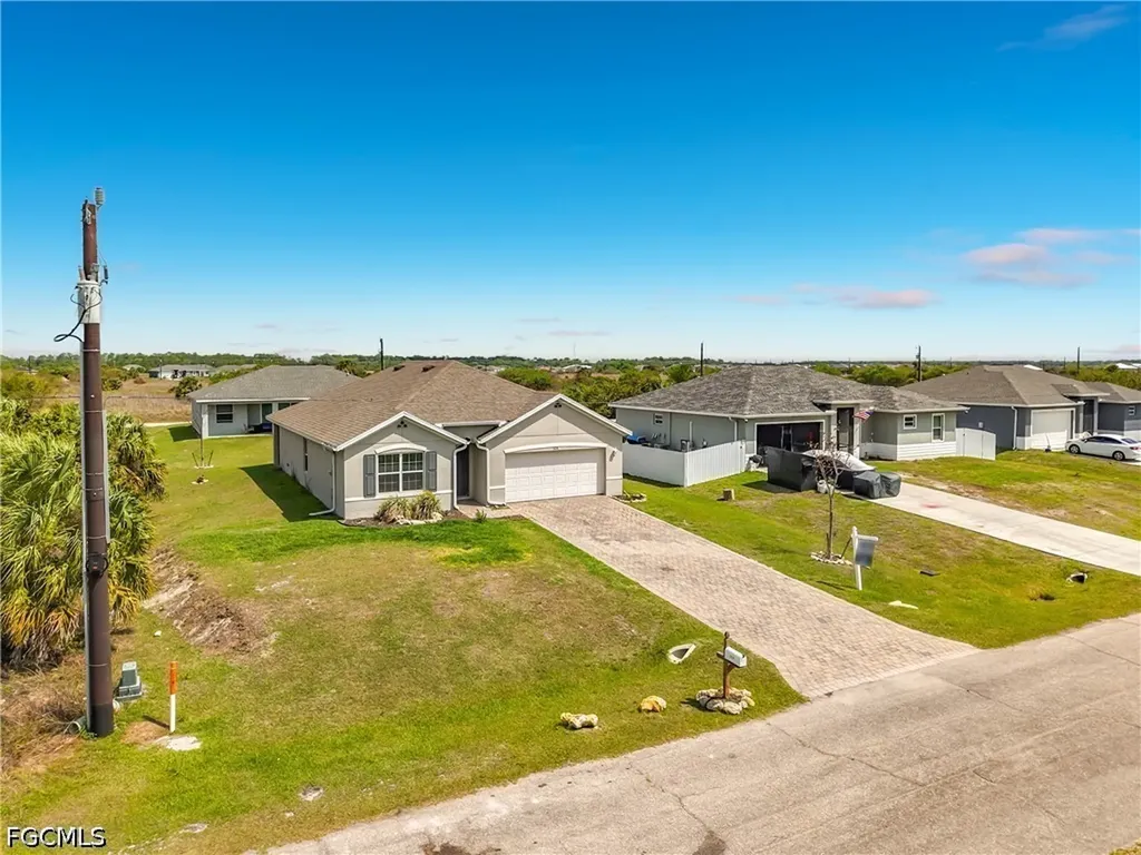 524 Glendale Avenue Labelle FL 33935