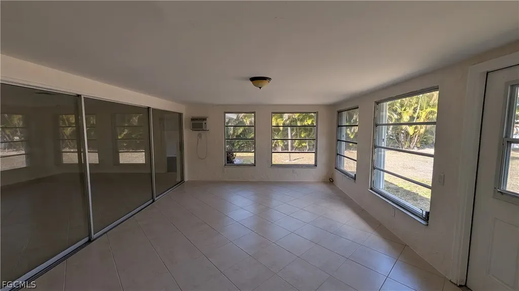 1329 Oaklawn Court Fort Myers FL 33919