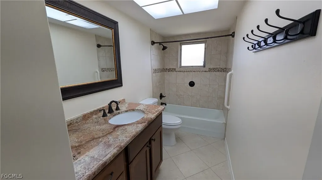 1329 Oaklawn Court Fort Myers FL 33919