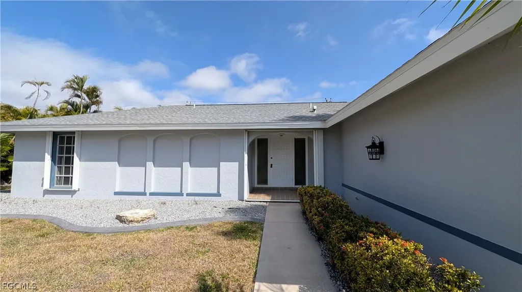 1329 Oaklawn Court Fort Myers FL 33919