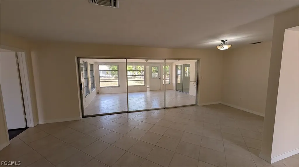 1329 Oaklawn Court Fort Myers FL 33919
