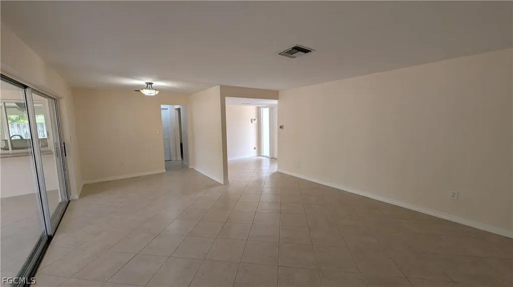 1329 Oaklawn Court Fort Myers FL 33919