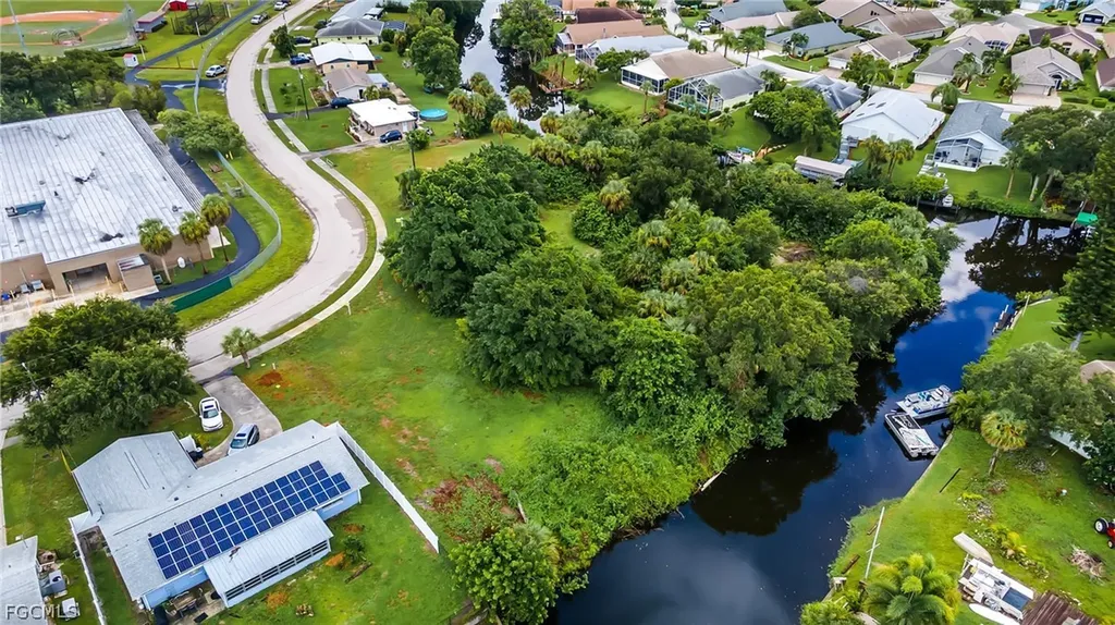 947 Iris Drive North Fort Myers FL 33903