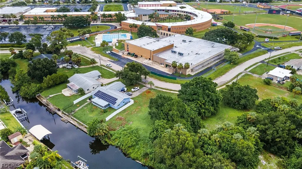 947 Iris Drive North Fort Myers FL 33903
