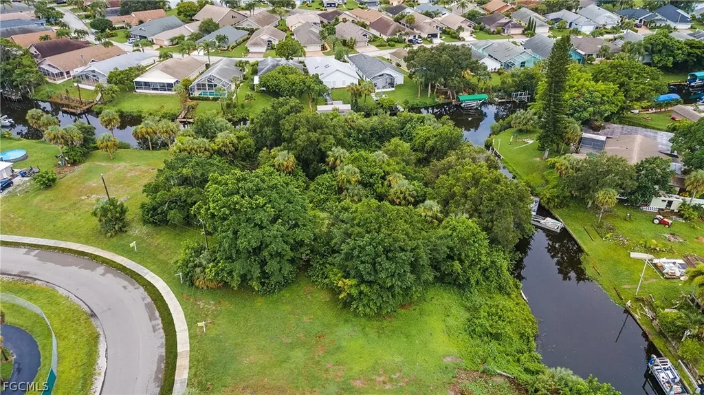947 Iris Drive North Fort Myers FL 33903