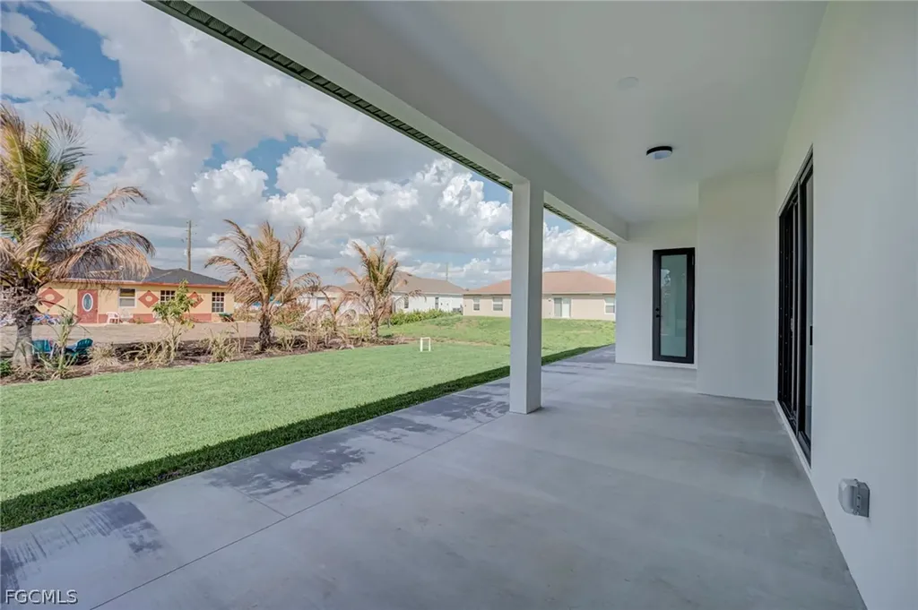 5402 6th Street W Lehigh Acres FL 33971