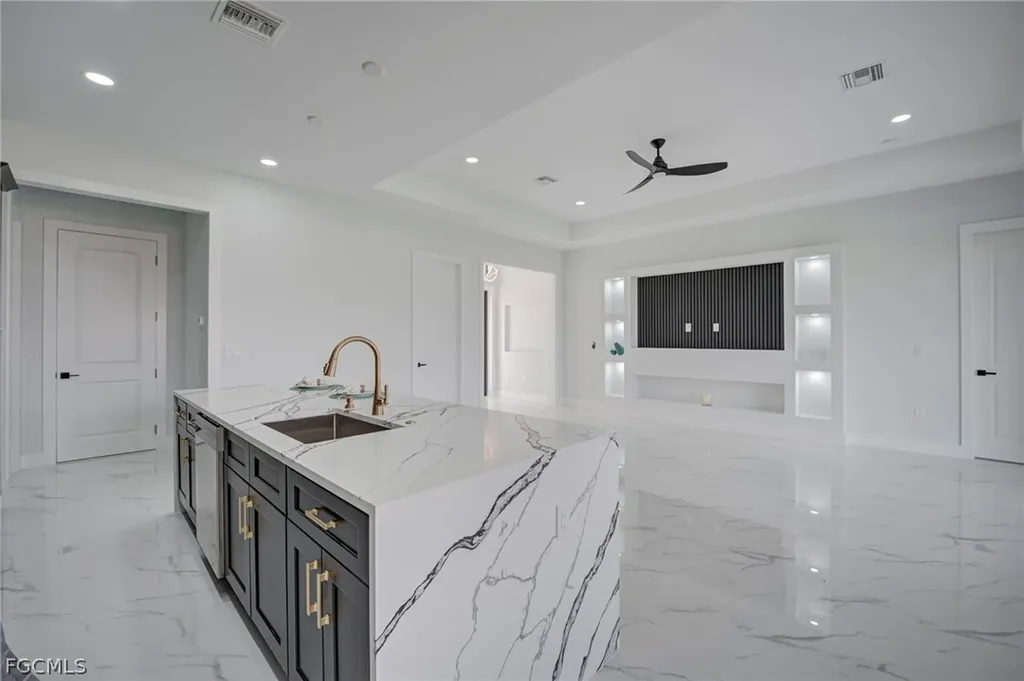 5402 6th Street W Lehigh Acres FL 33971