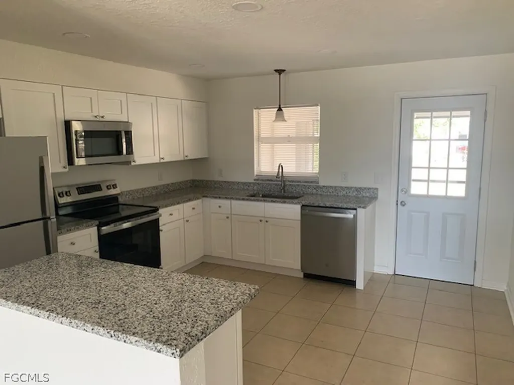 11296 Summerwinds Court Fort Myers FL 33908