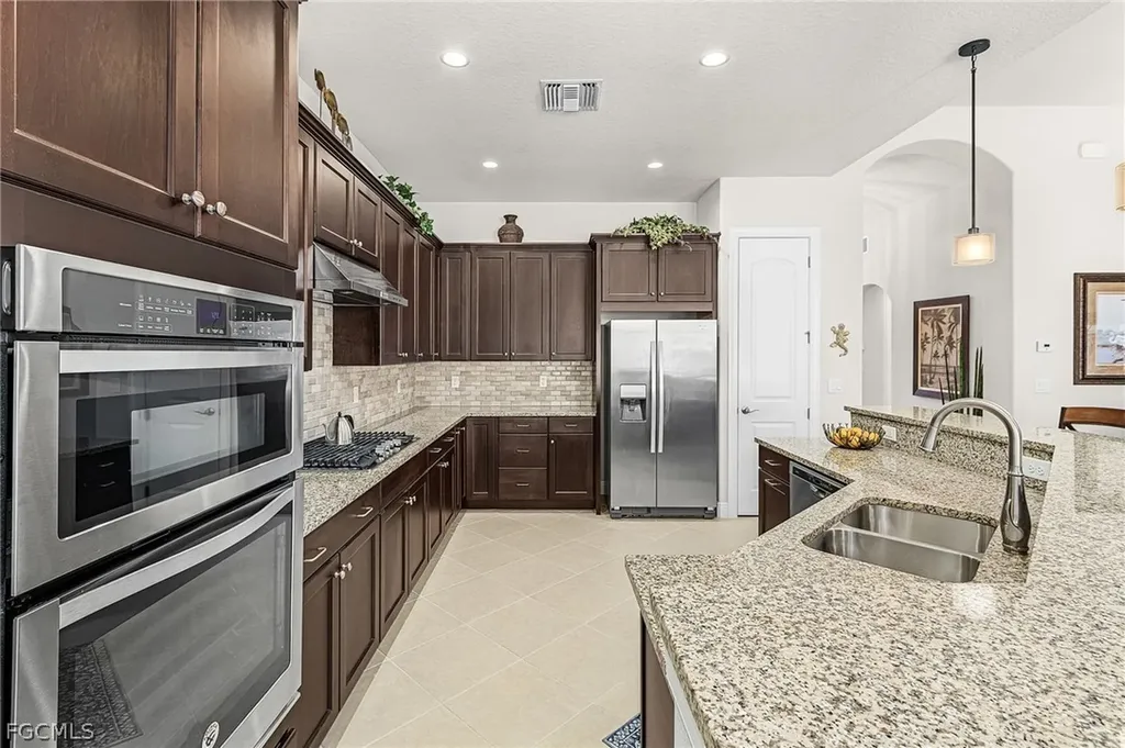 9889 Alhambra Lane Bonita Springs FL 34135