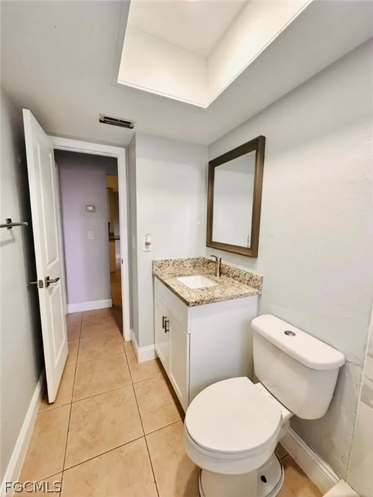 709 SE 8th Terrace Cape Coral FL 33990
