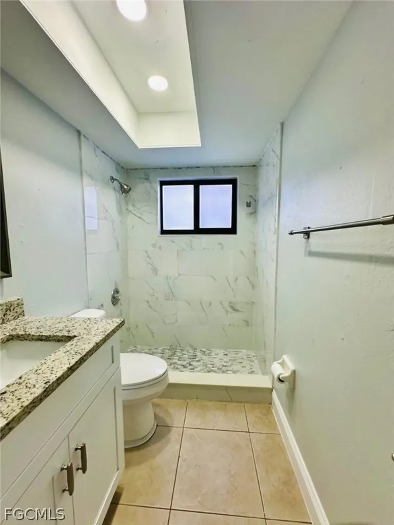 709 SE 8th Terrace Cape Coral FL 33990
