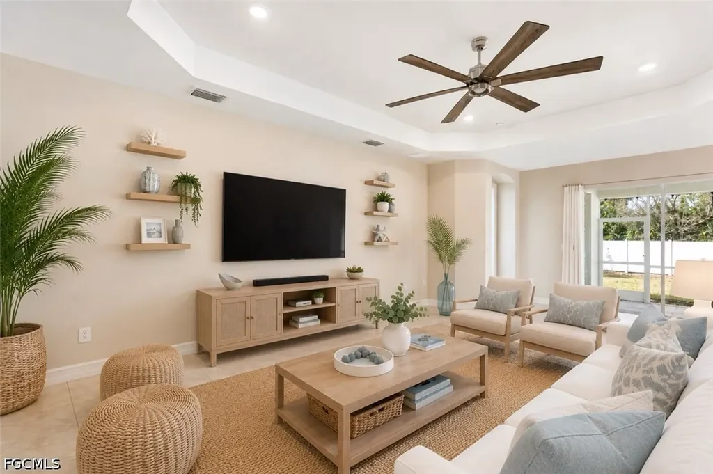 3028 Royal Gardens Avenue Fort Myers FL 33916