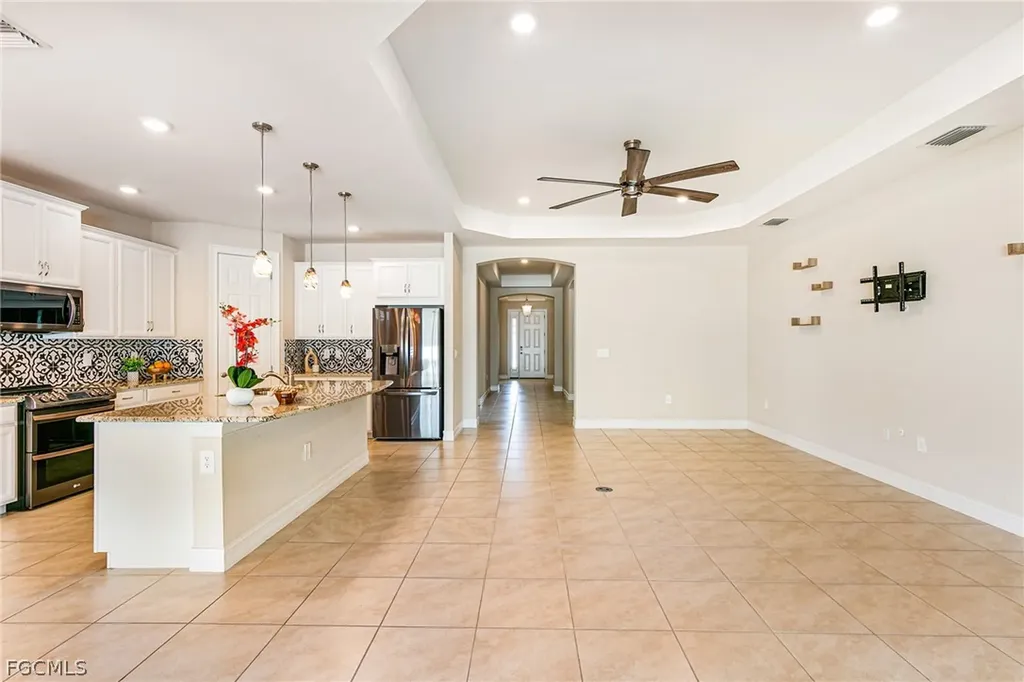 3028 Royal Gardens Avenue Fort Myers FL 33916