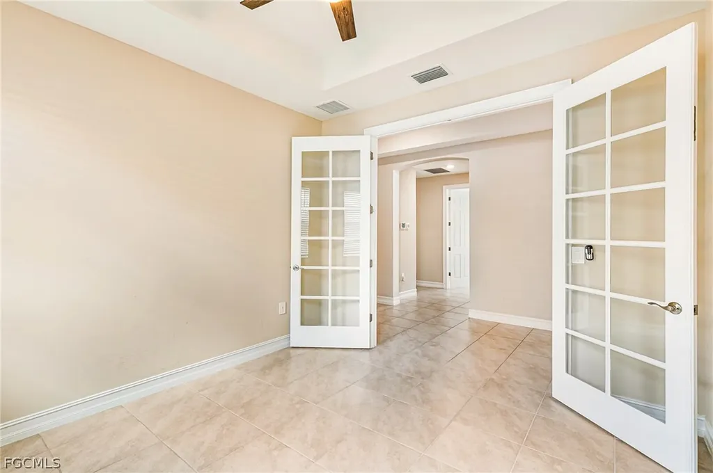 3028 Royal Gardens Avenue Fort Myers FL 33916