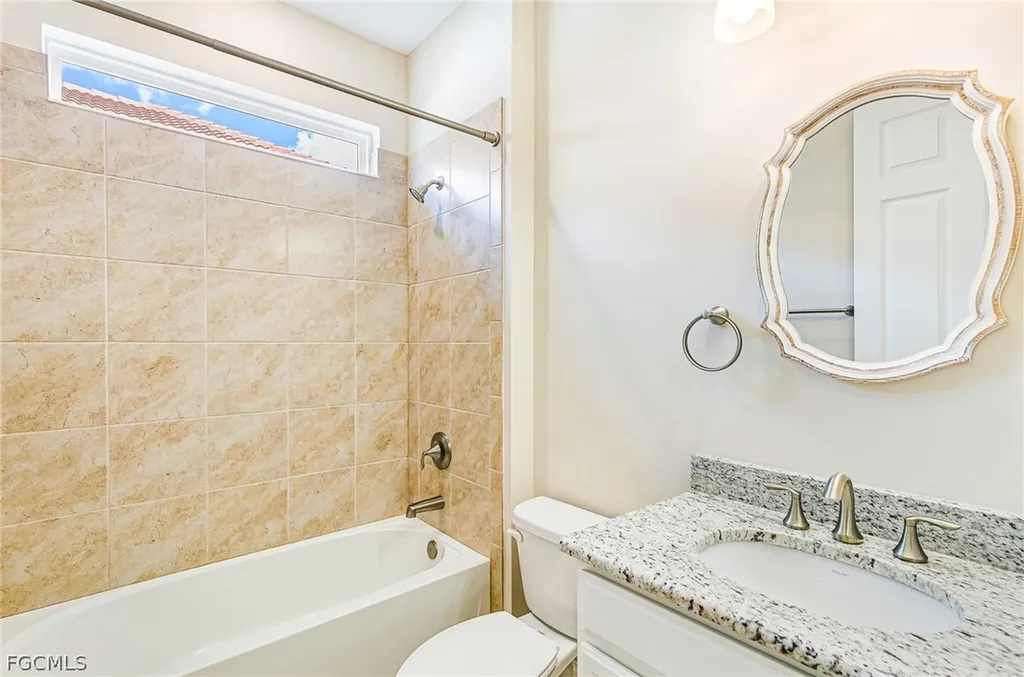 3028 Royal Gardens Avenue Fort Myers FL 33916