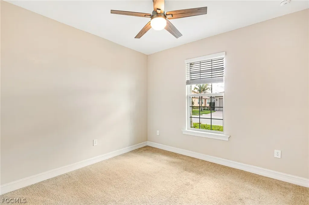 3028 Royal Gardens Avenue Fort Myers FL 33916