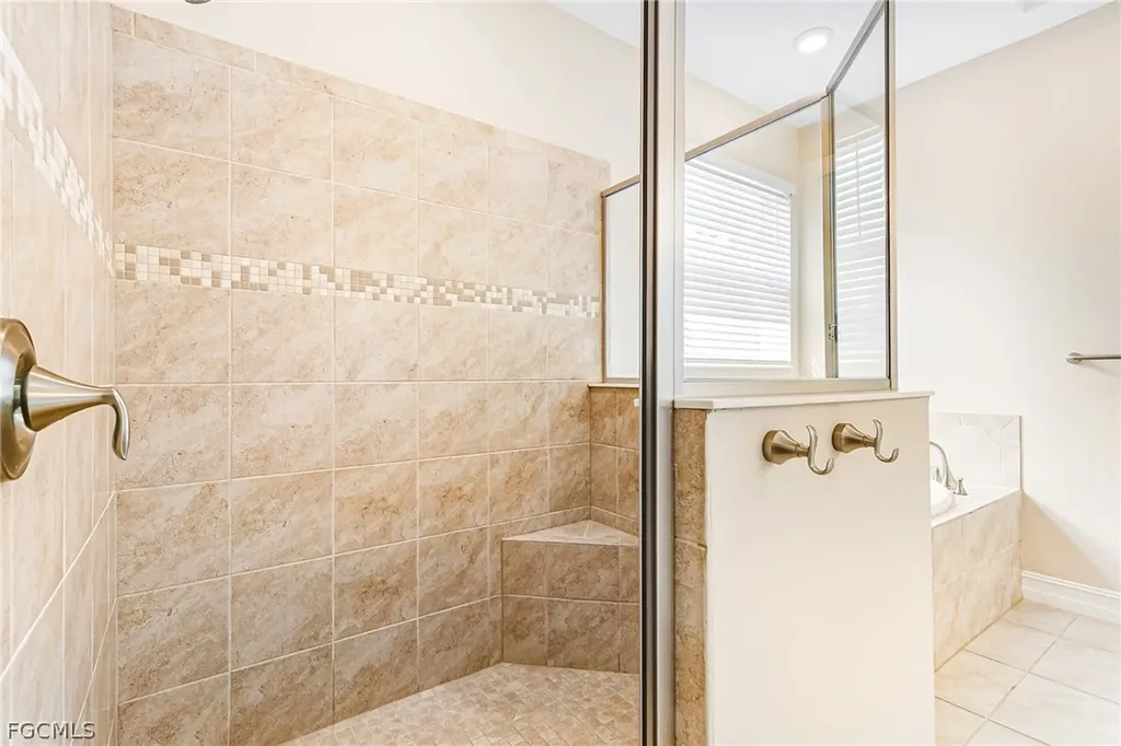3028 Royal Gardens Avenue Fort Myers FL 33916