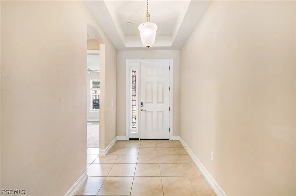 3028 Royal Gardens Avenue Fort Myers FL 33916