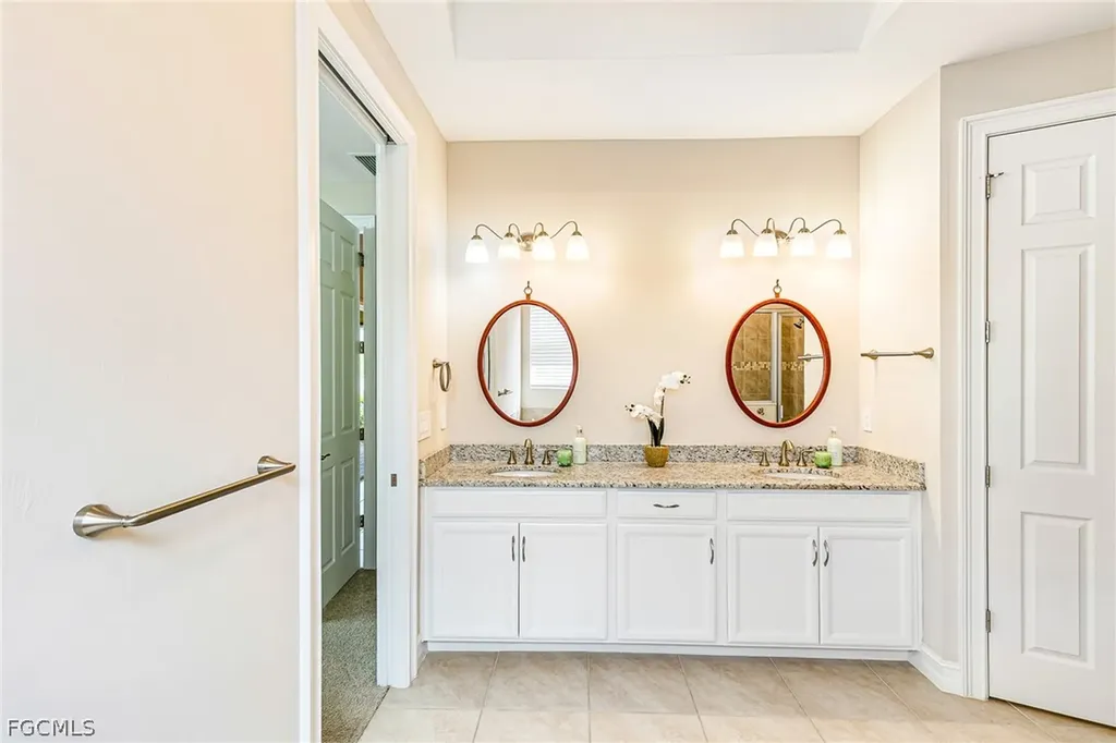 3028 Royal Gardens Avenue Fort Myers FL 33916