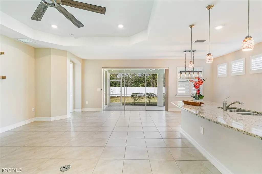 3028 Royal Gardens Avenue Fort Myers FL 33916