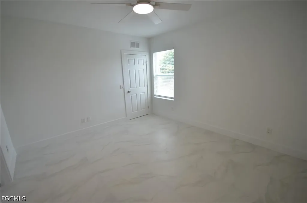 2197 Davis Court Fort Myers FL 33916
