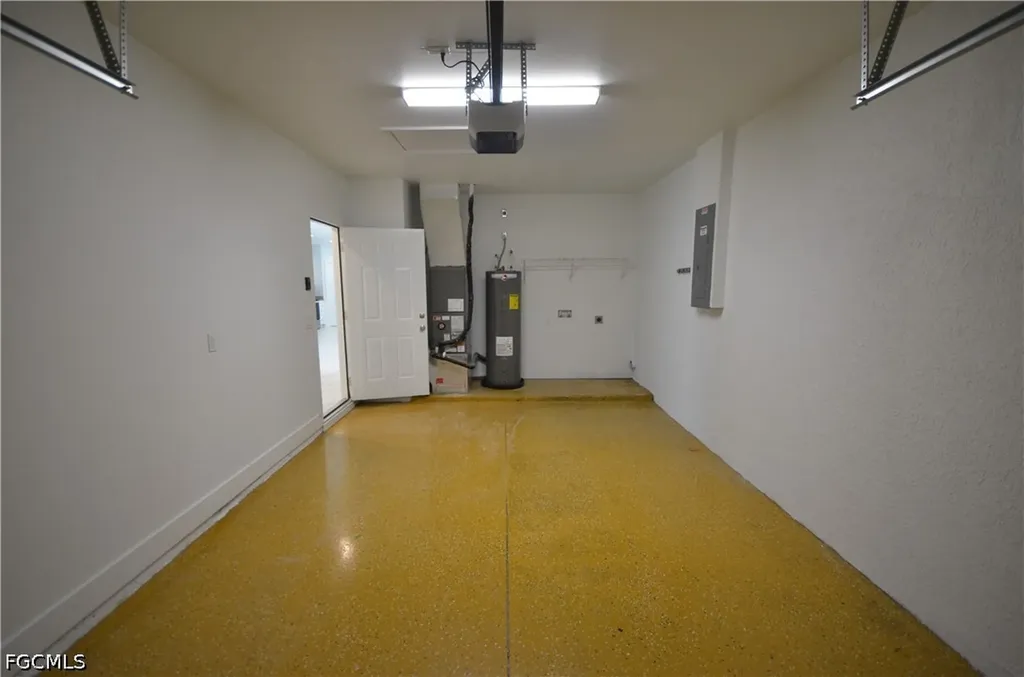 2197 Davis Court Fort Myers FL 33916