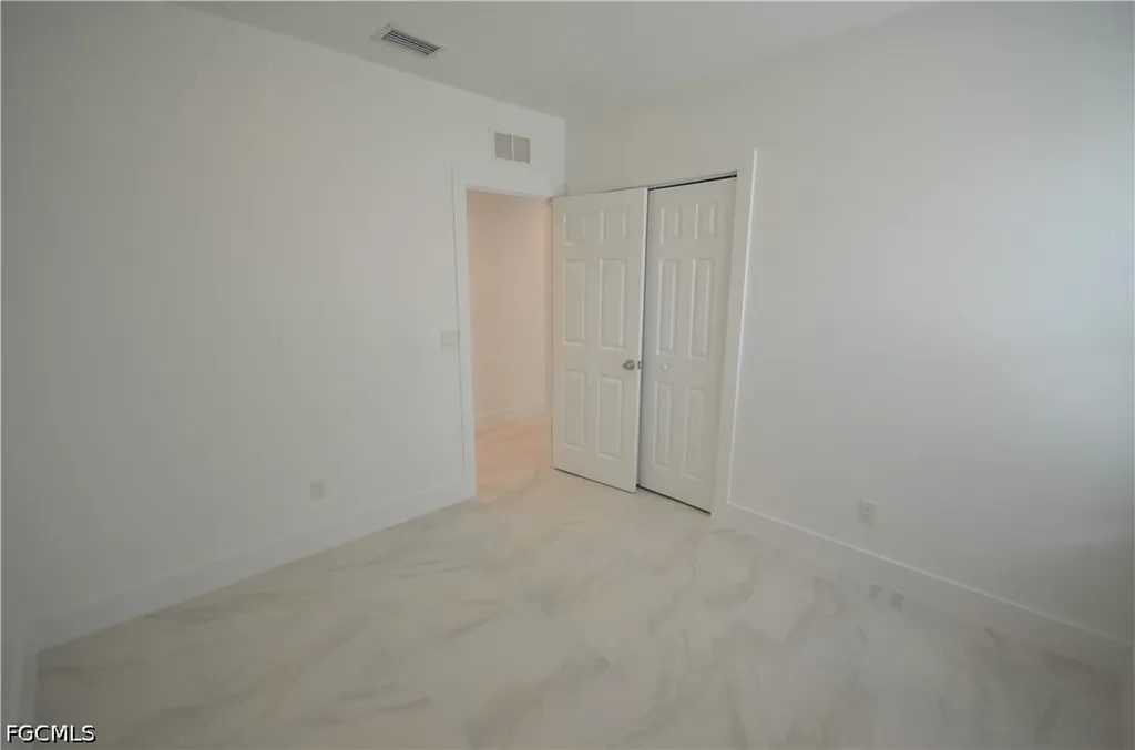 2197 Davis Court Fort Myers FL 33916