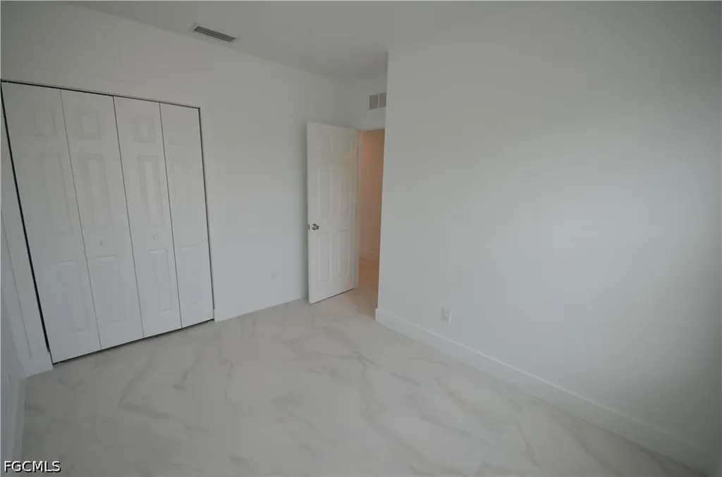 2197 Davis Court Fort Myers FL 33916