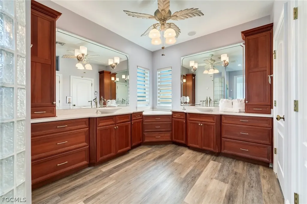 1460 Middle Gulf Drive Sanibel FL 33957