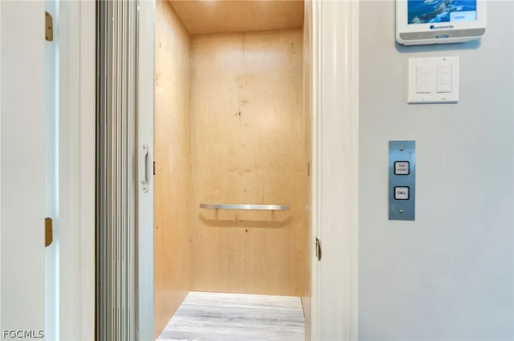 1460 Middle Gulf Drive Sanibel FL 33957