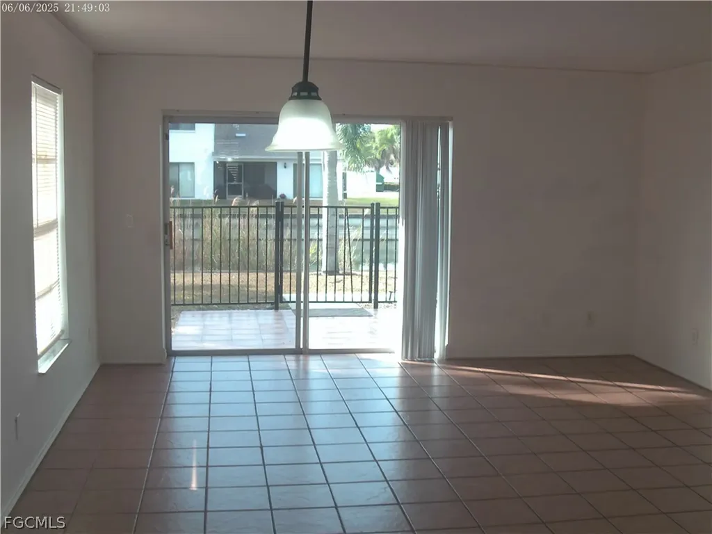 1300 SE 7th Street Cape Coral FL 33990