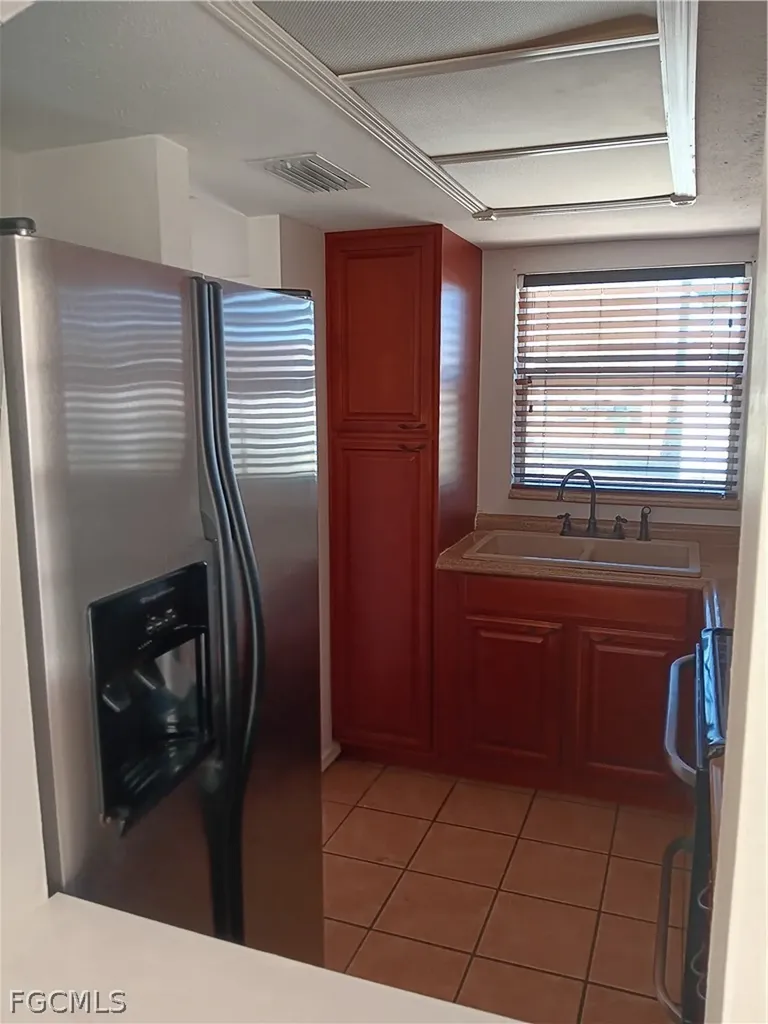 1300 SE 7th Street Cape Coral FL 33990