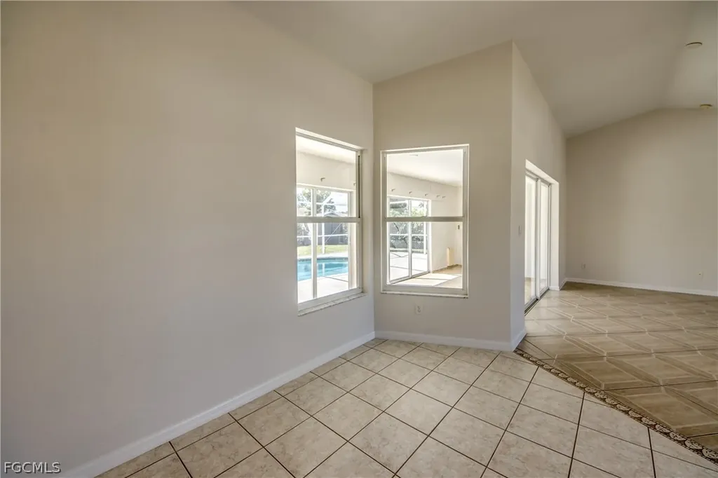 238 SW 43rd Terrace Cape Coral FL 33914