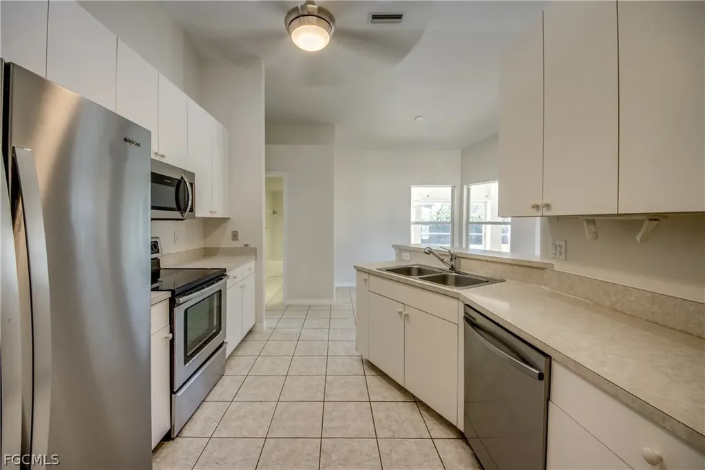 238 SW 43rd Terrace Cape Coral FL 33914