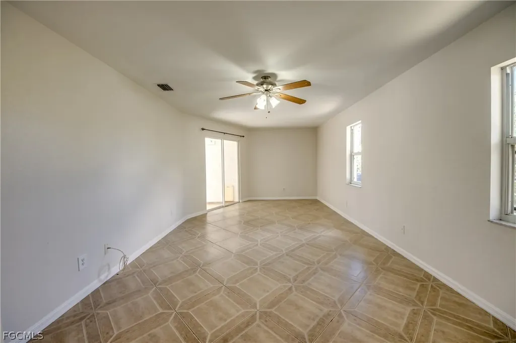 238 SW 43rd Terrace Cape Coral FL 33914