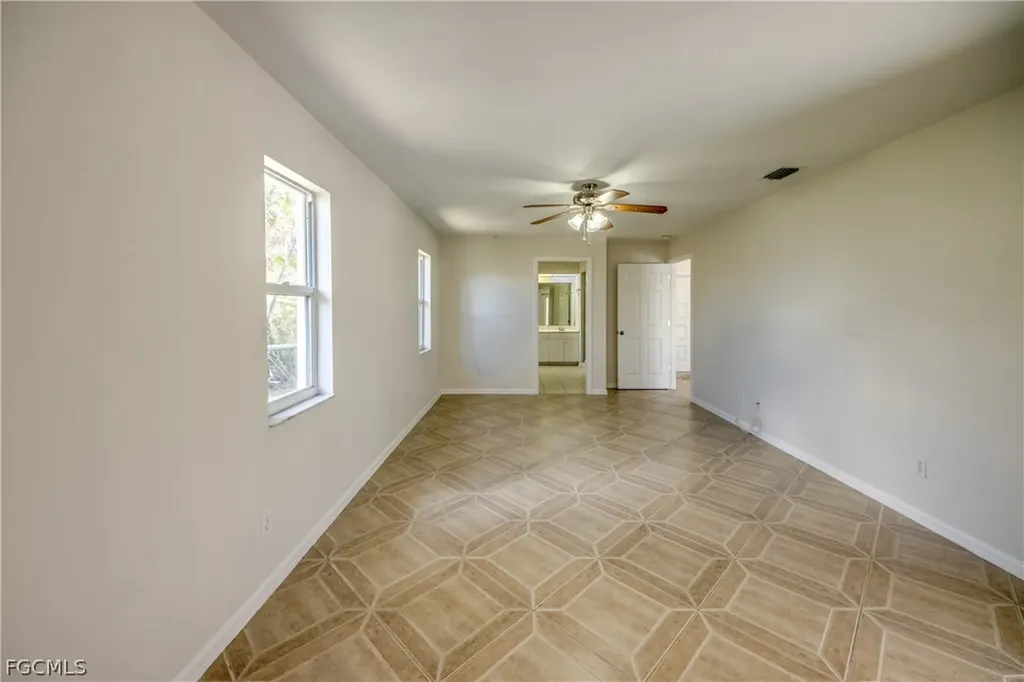 238 SW 43rd Terrace Cape Coral FL 33914