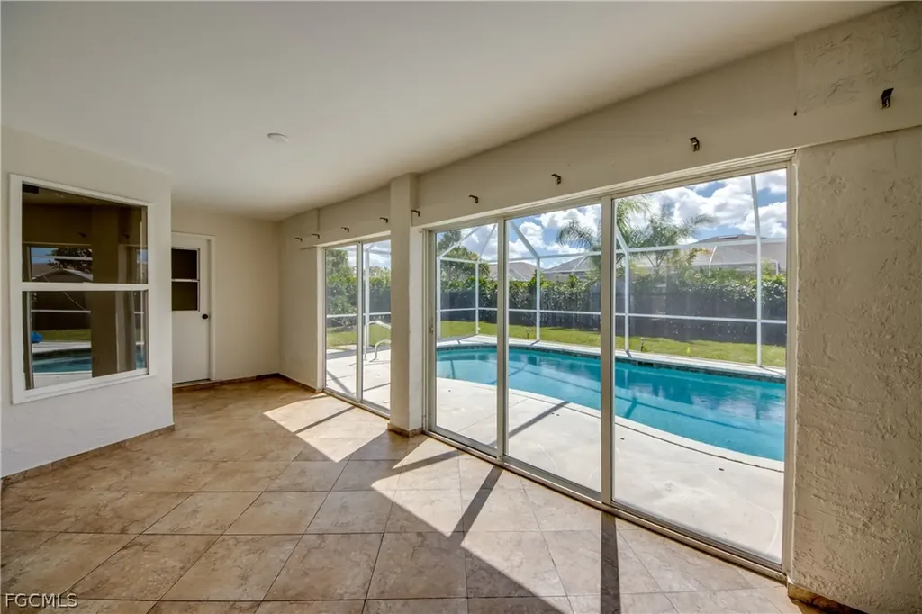 238 SW 43rd Terrace Cape Coral FL 33914