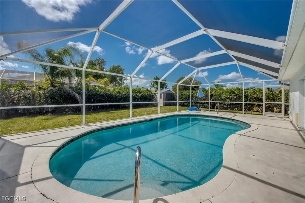 238 SW 43rd Terrace Cape Coral FL 33914