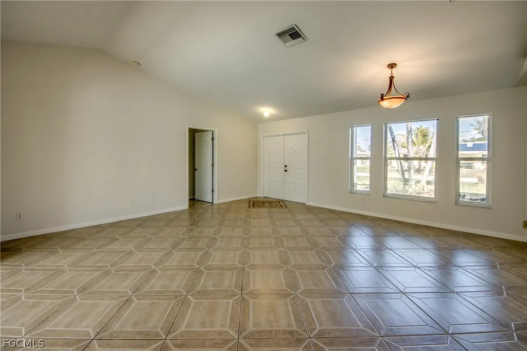 238 SW 43rd Terrace Cape Coral FL 33914