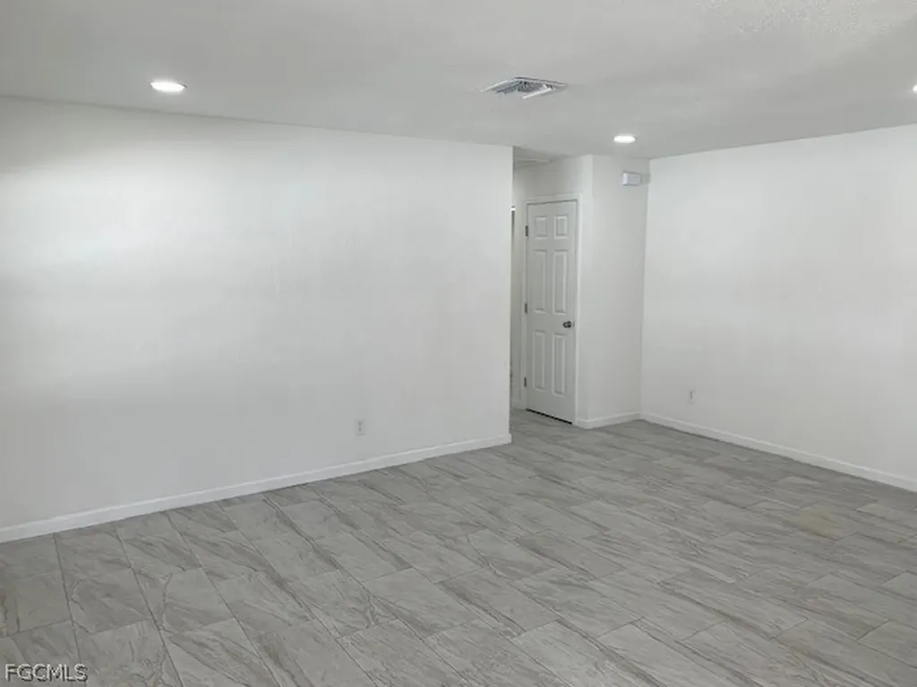 11460 Summerwinds Court Fort Myers FL 33908