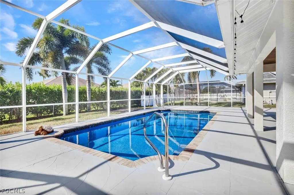 2720 SW 32nd Street Cape Coral FL 33914