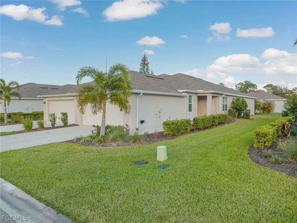9083 Leatherwood Loop Lehigh Acres FL 33936