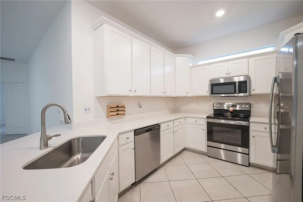 9083 Leatherwood Loop Lehigh Acres FL 33936