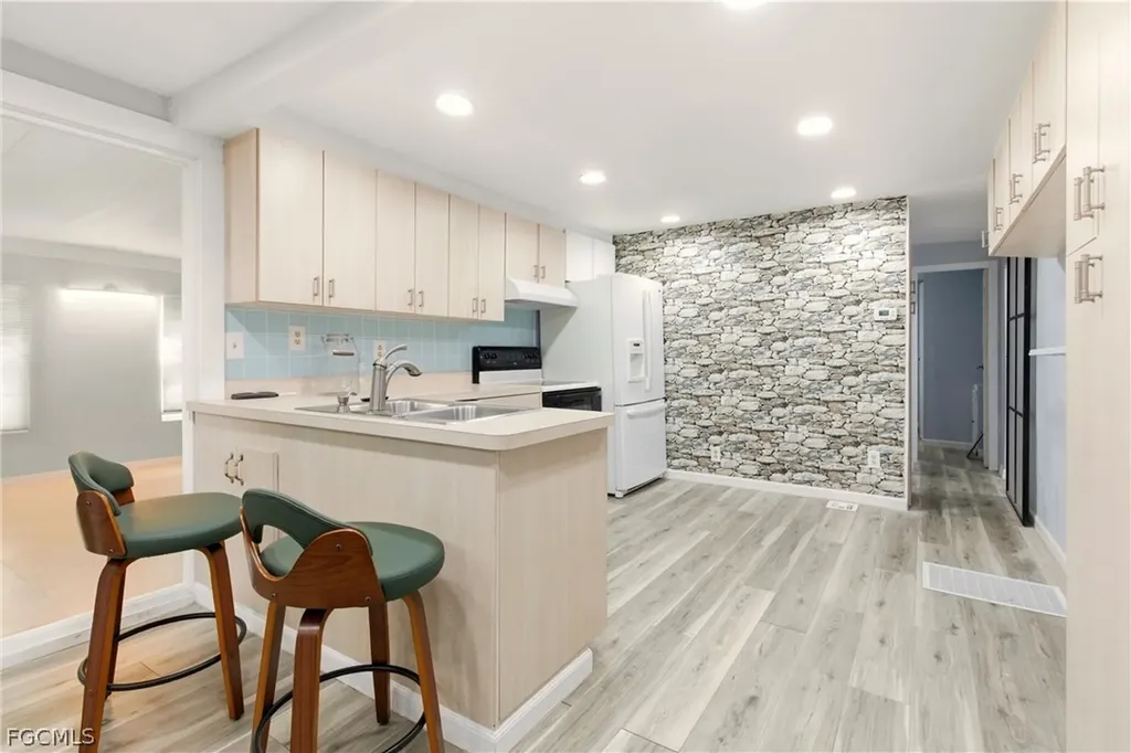 6671 Keystone Court North Port FL 34287