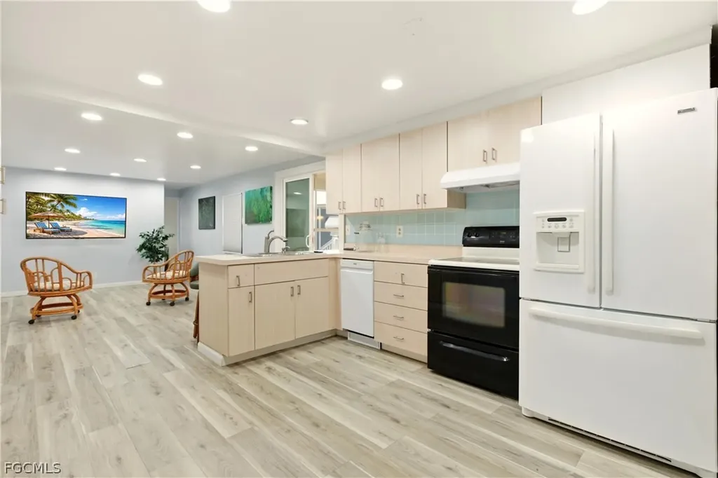 6671 Keystone Court North Port FL 34287